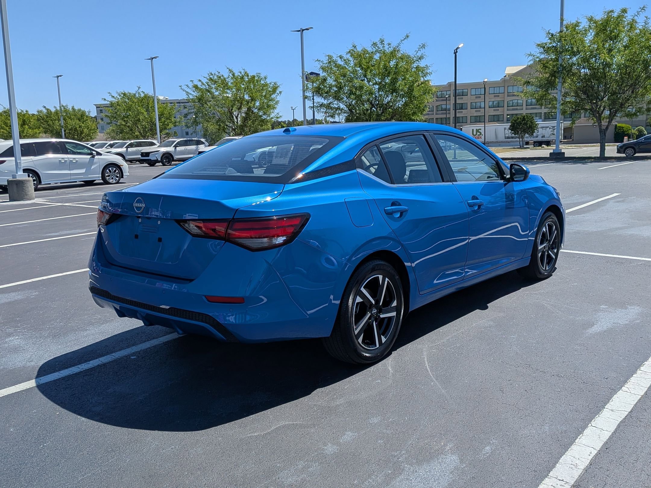 Used 2025 Nissan Sentra SV FWD image 3