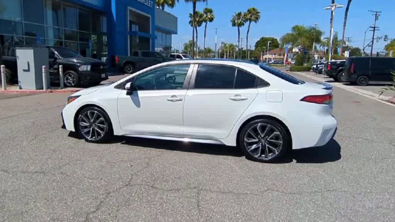 Used 2021 Toyota Corolla XSE w/ Carpet Mat Package (TMS) FWD image 5