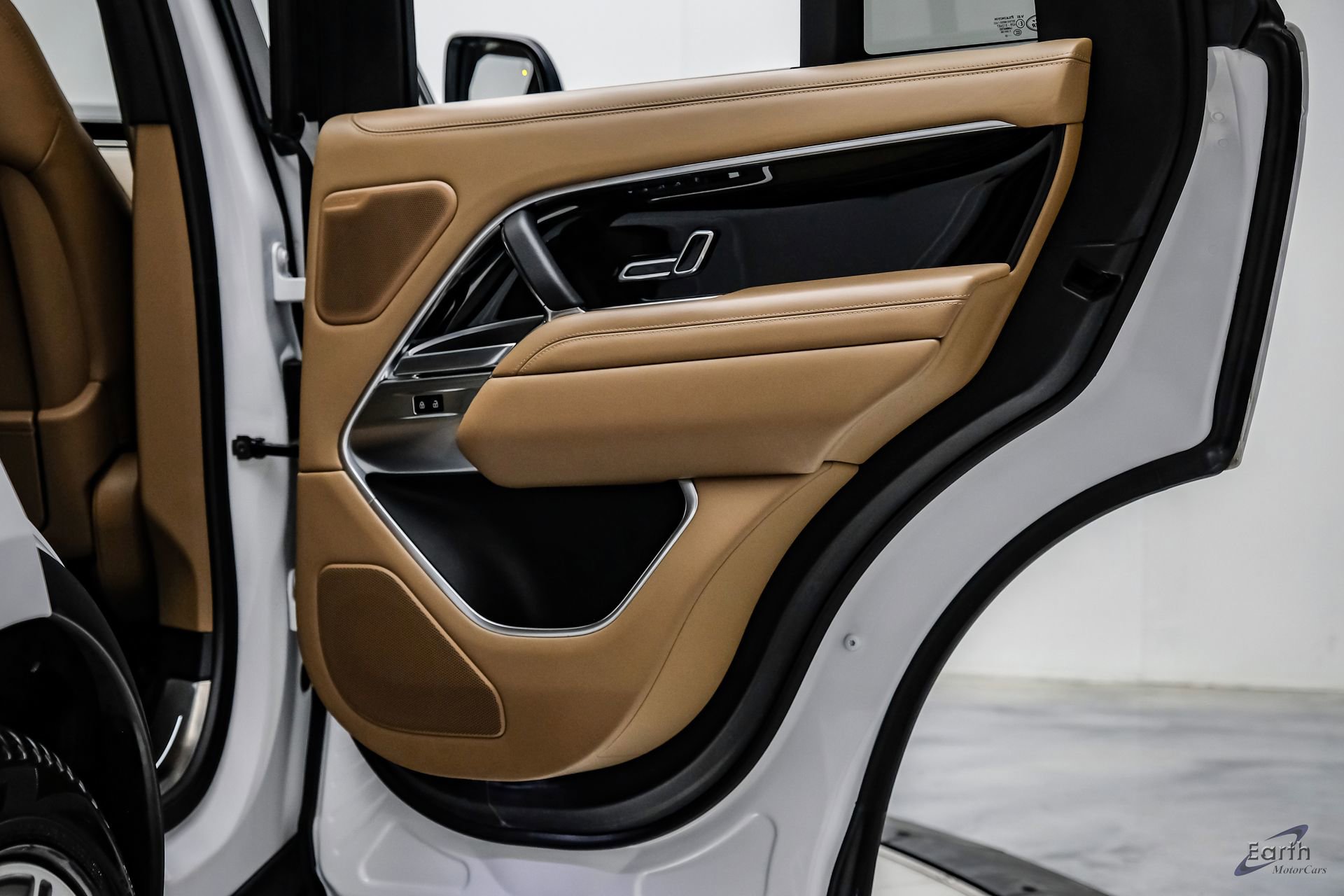 Used 2023 Land Rover Range Rover SE image 89