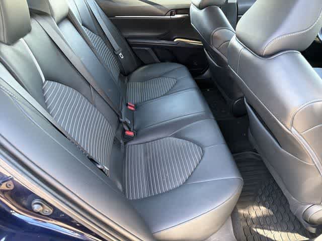 Used 2022 Toyota Camry SE FWD image 17