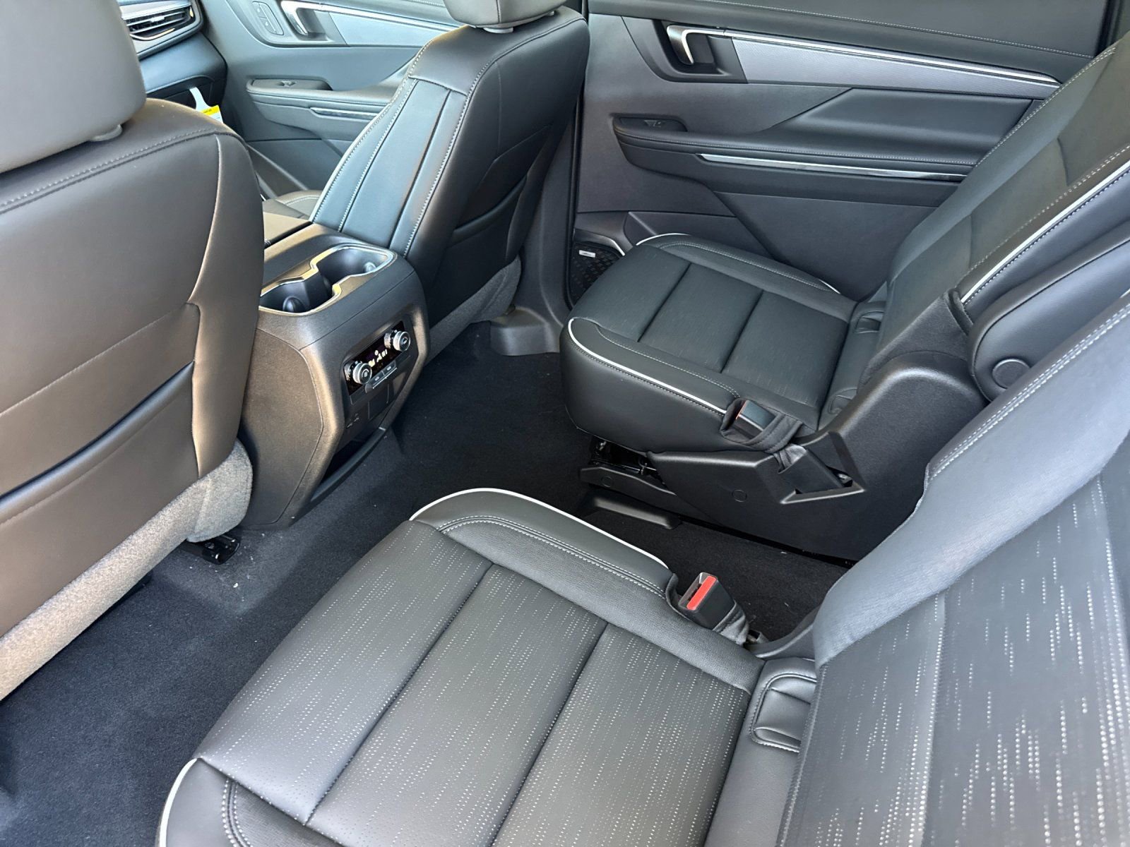 New 2026 Buick Enclave Sport Touring FWD image 12