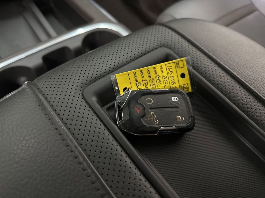 Used 2021 GMC Sierra 2500 Denali w/ Denali Black Diamond Edition image 44