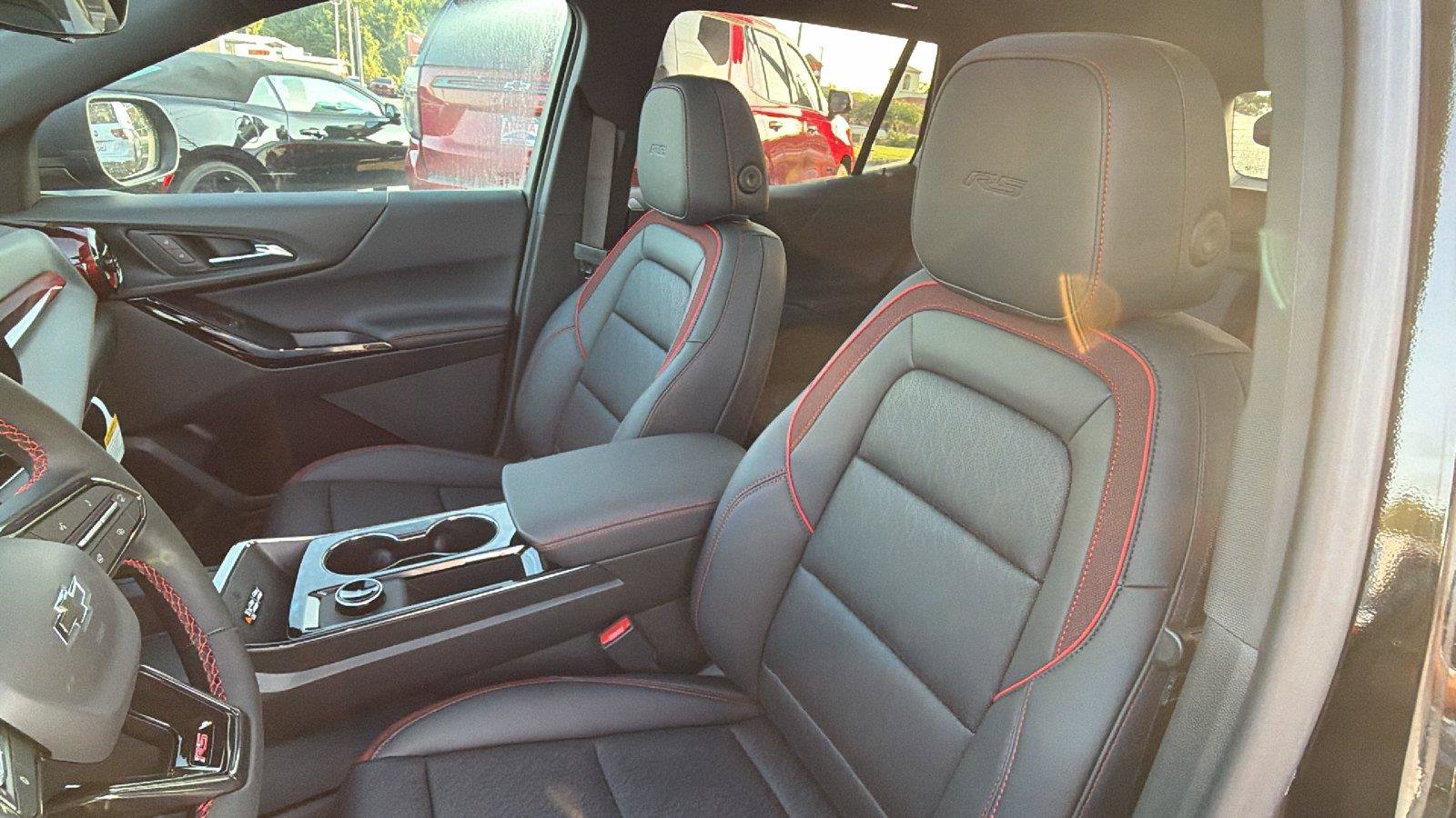 New 2027 Chevrolet Equinox RS w/ Safety and Technology Package FWD image 6