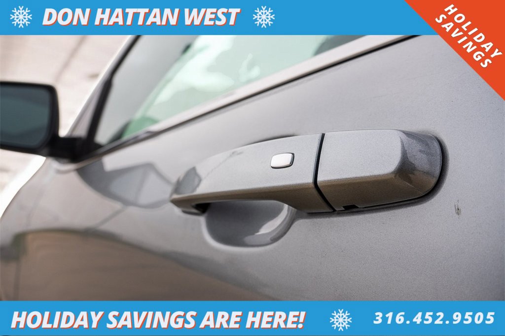 Used 2023 Chevrolet Equinox LT image 39