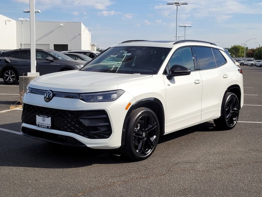New 2026 Volkswagen Tiguan SE R-Line FWD image 9