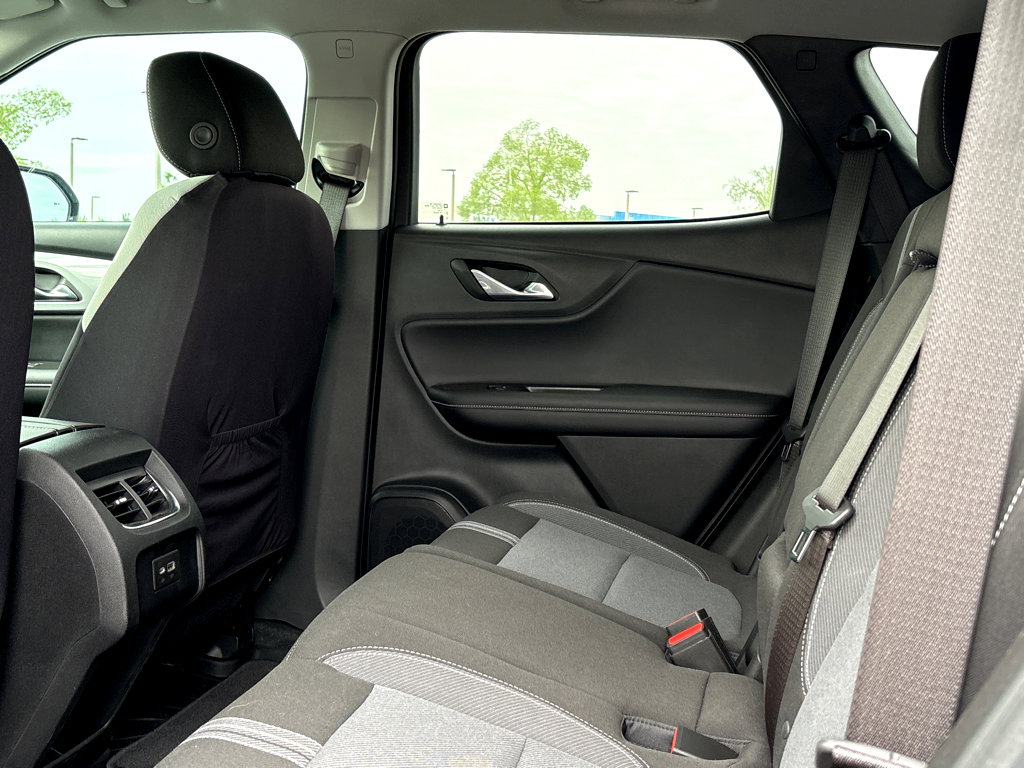 Used 2023 Chevrolet Blazer LT w/ Driver Confidence Package image 17