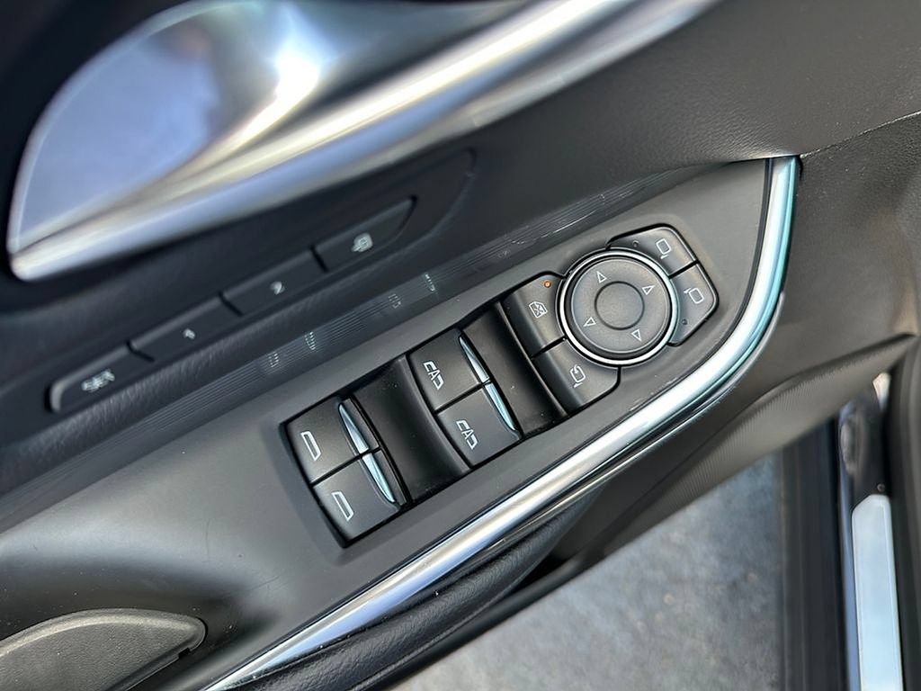 Used 2024 Cadillac XT4 Premium Luxury FWD image 20