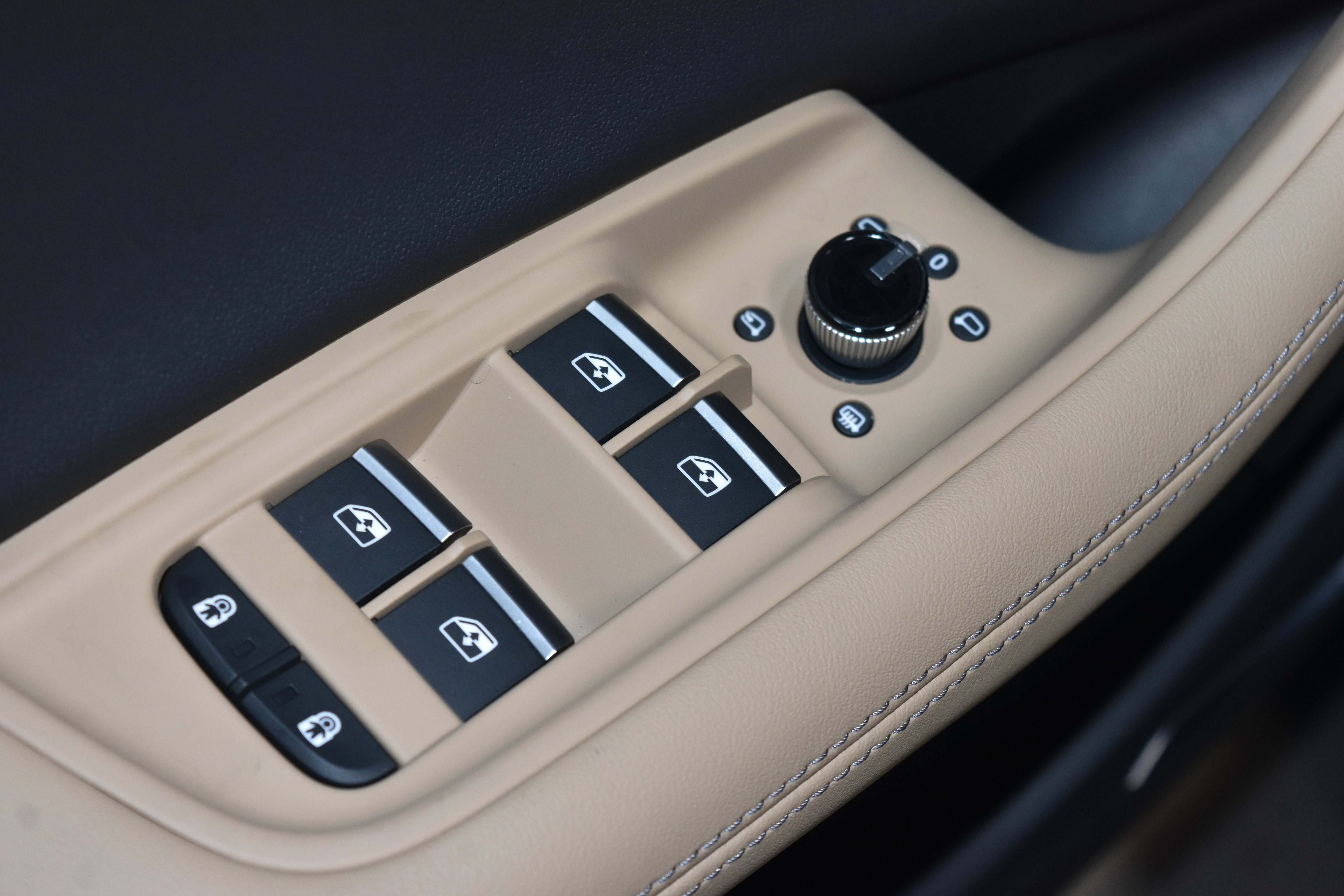 New 2026 Audi Q8 Premium Plus AWD/4WD image 5