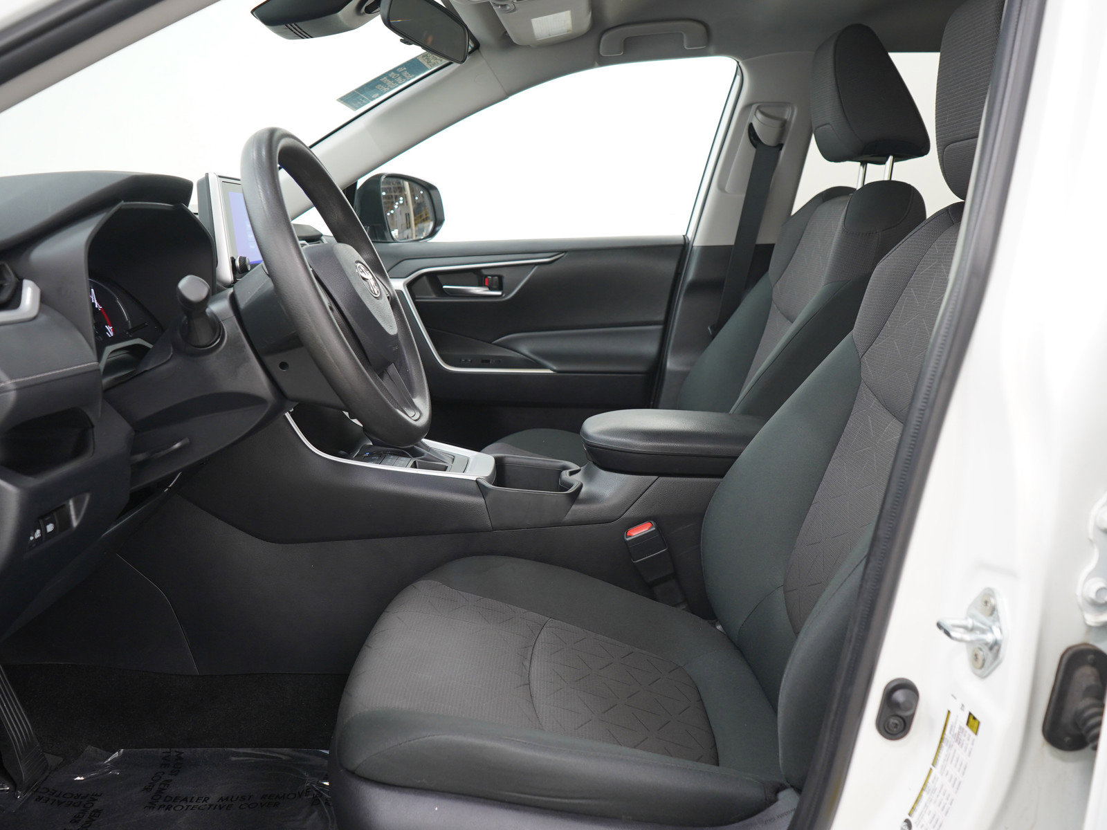 Used 2024 Toyota RAV4 XLE AWD/4WD image 22