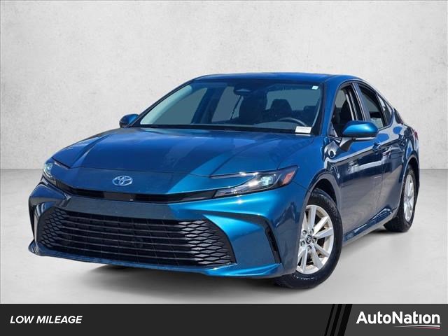 Used 2025 Toyota Camry LE w/ Convenience Package image 1