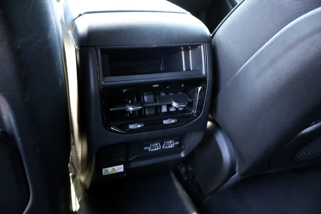 Used 2024 Jeep Grand Cherokee Altitude RWD image 24