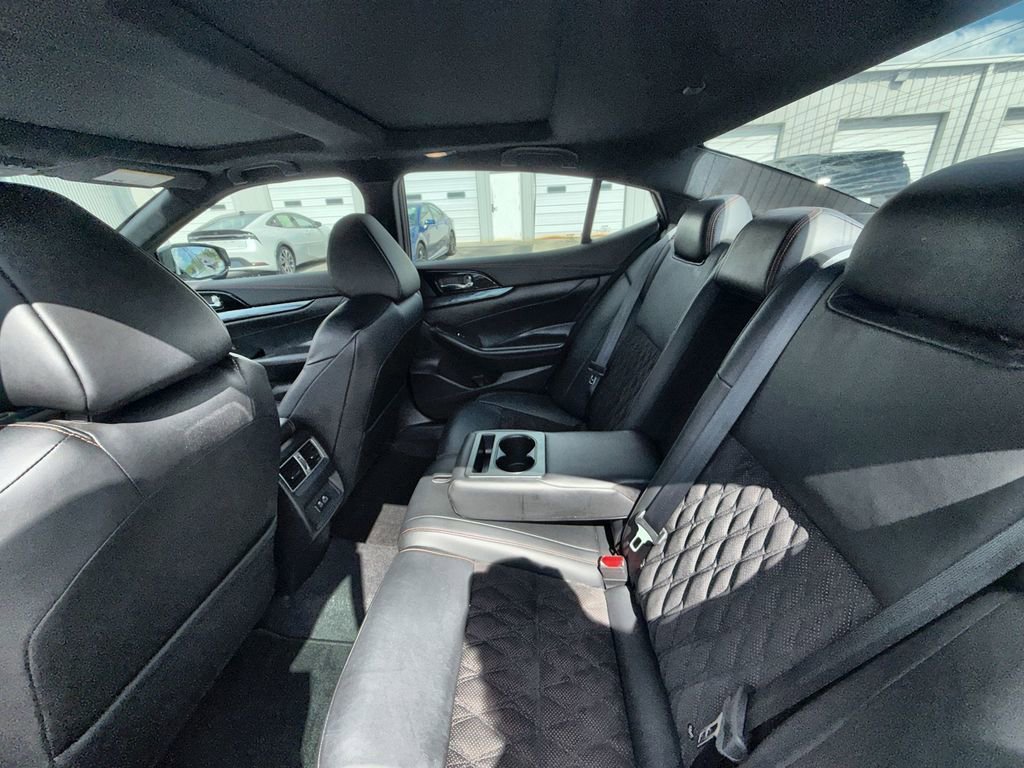 Used 2021 Nissan Maxima SR w/ Sport Mat Group FWD image 14