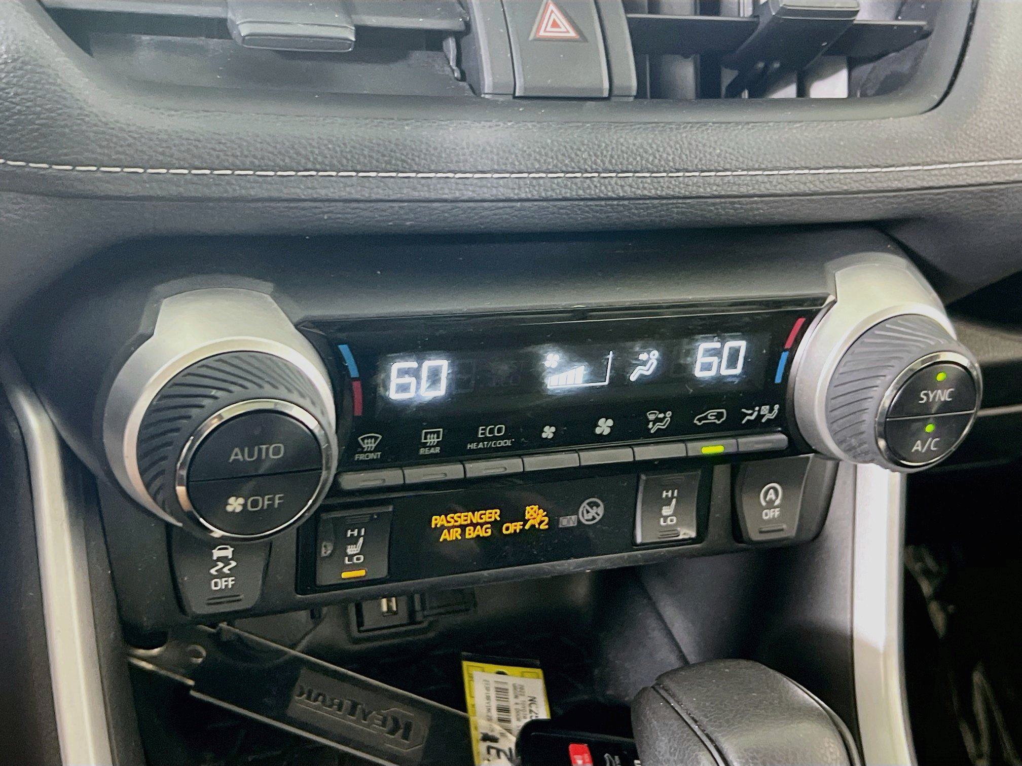 Used 2022 Toyota RAV4 XLE w/ Convenience Package AWD/4WD image 15