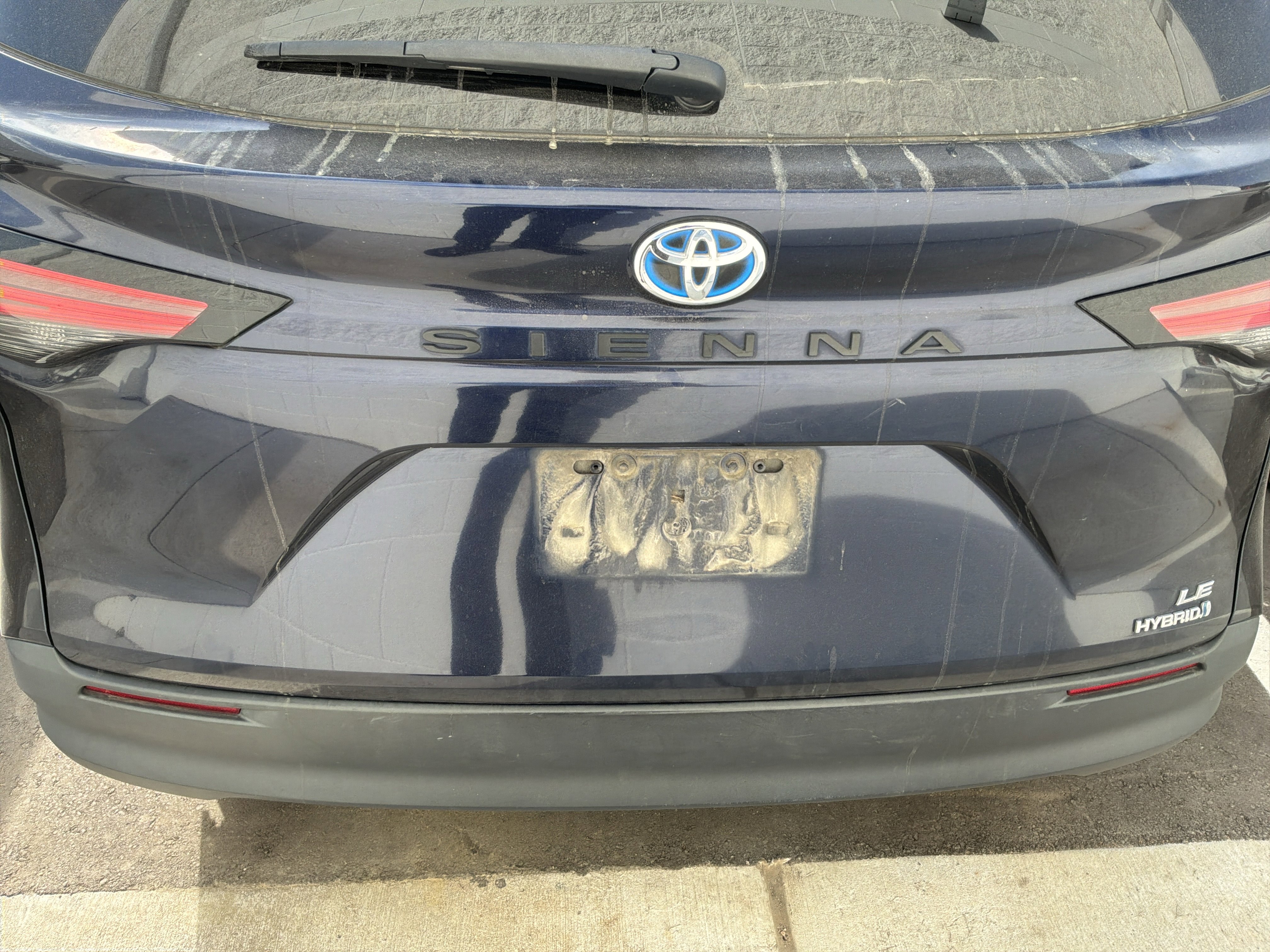 Used 2022 Toyota Sienna LE FWD image 7