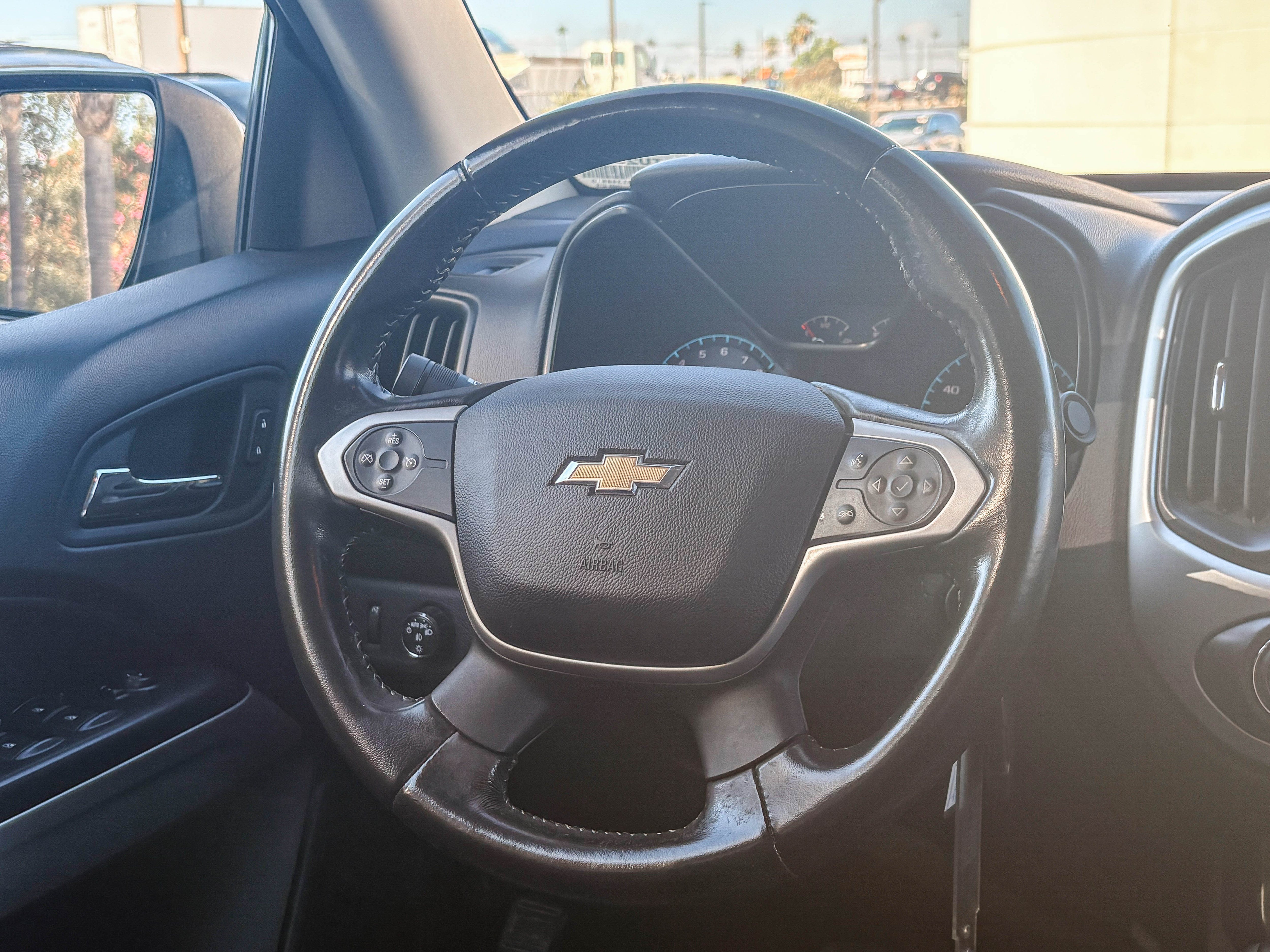 Used 2016 Chevrolet Colorado LT w/ Luxury Package, Chrome RWD image 15