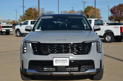 New 2026 Kia Sorento S w/ S Panoramic Sunroof Package image 4