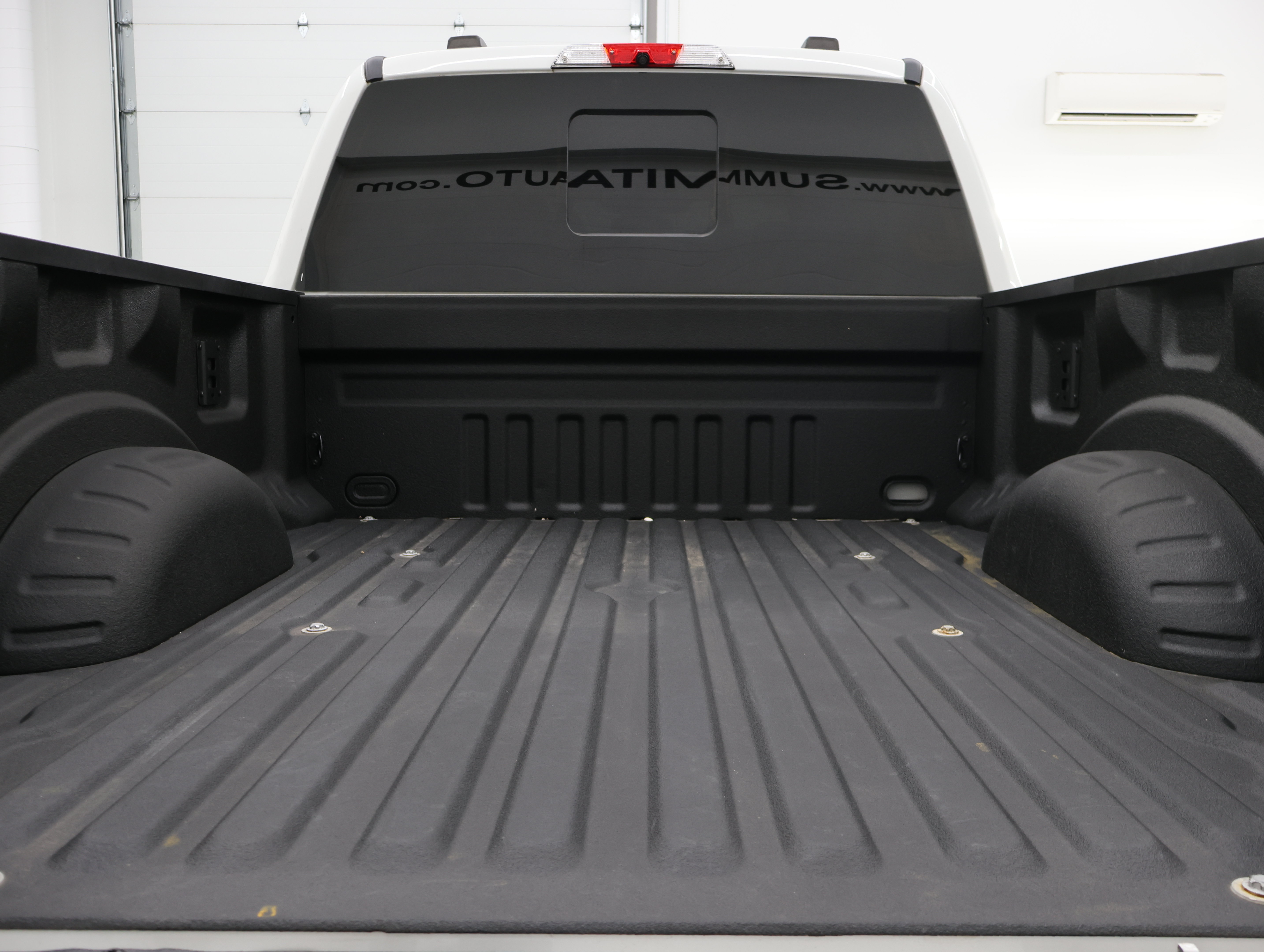 Used 2024 Ford F350 Lariat w/ Lariat Ultimate Package AWD/4WD image 32