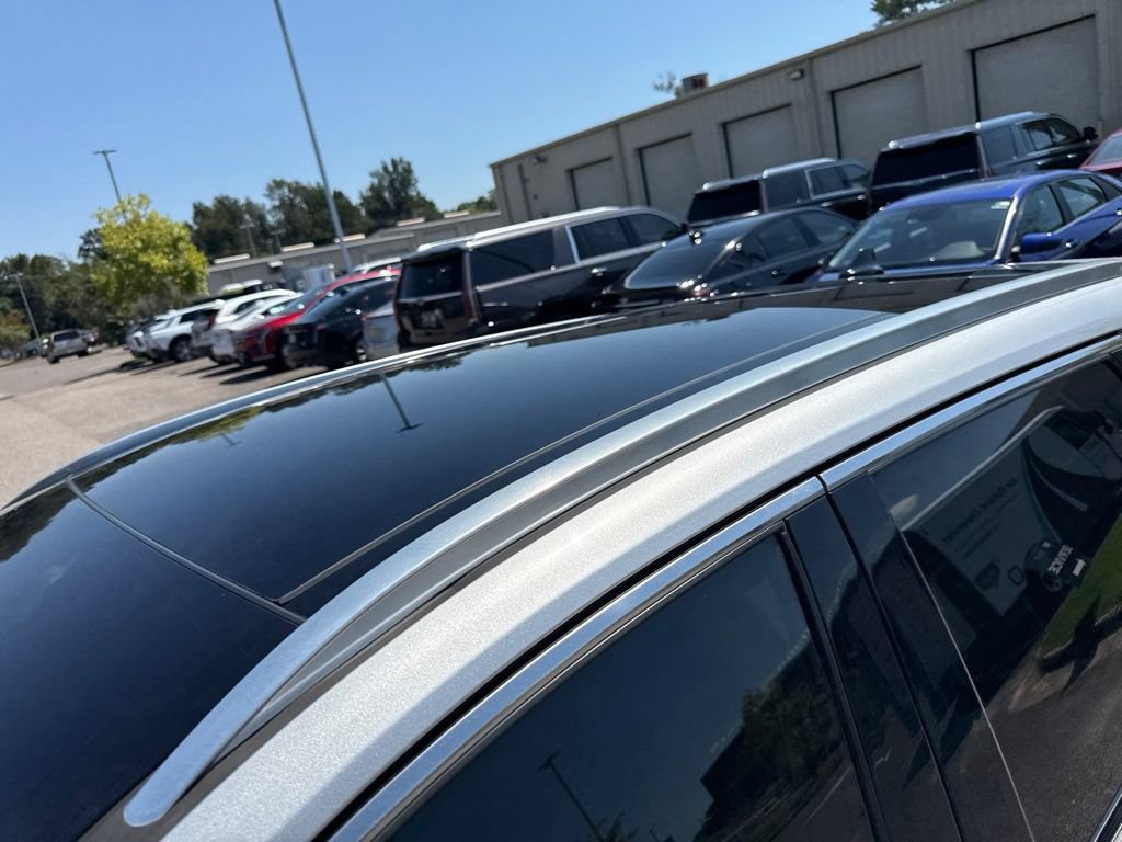 Used 2020 Lincoln Corsair Reserve w/ Equipment Group 201A FWD image 12