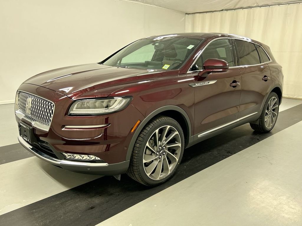 Used 2023 Lincoln Nautilus Reserve w/ Equipment Group 202A image 5