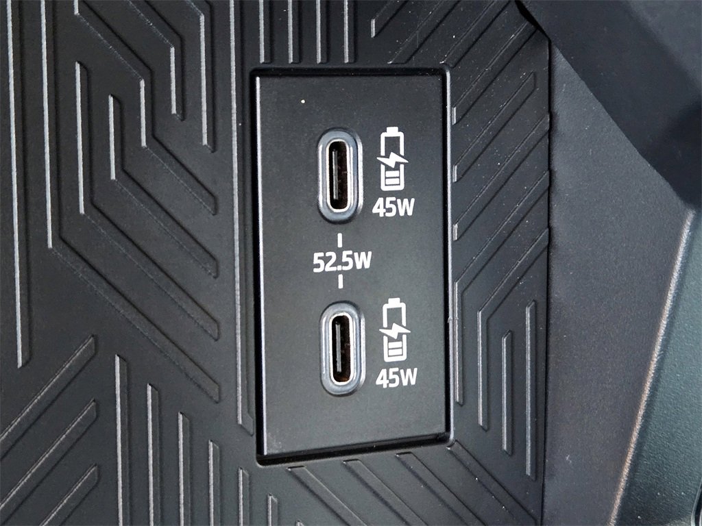 Used 2025 Toyota Tacoma Limited image 20