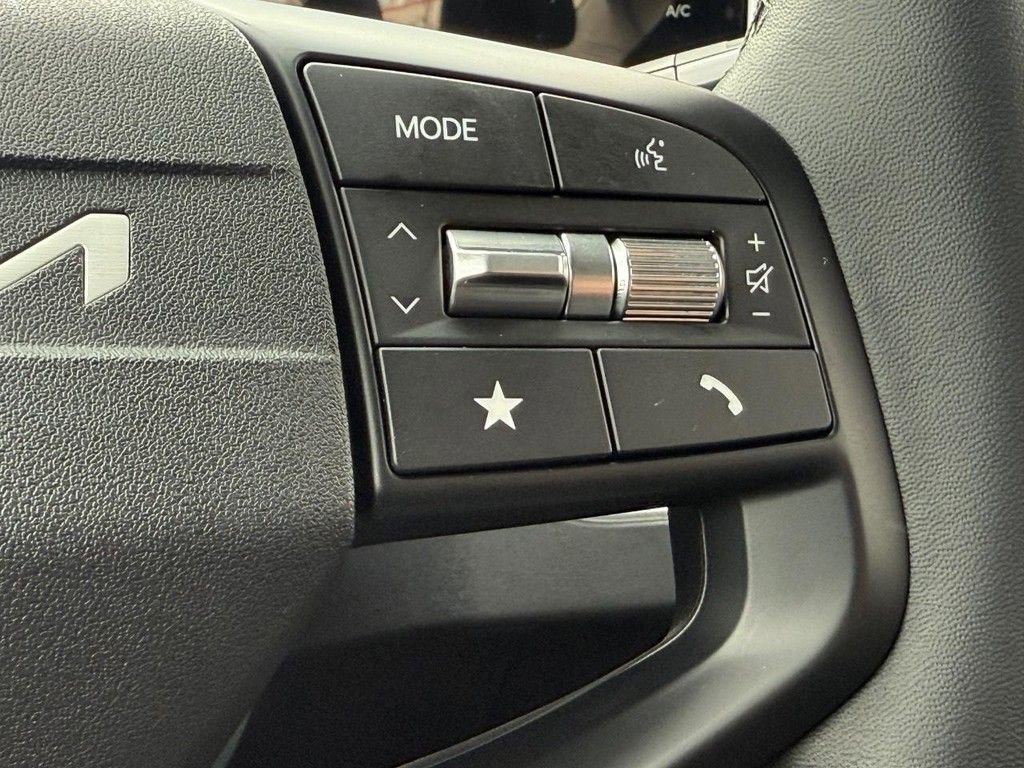 Used 2025 Kia K4 EX image 9