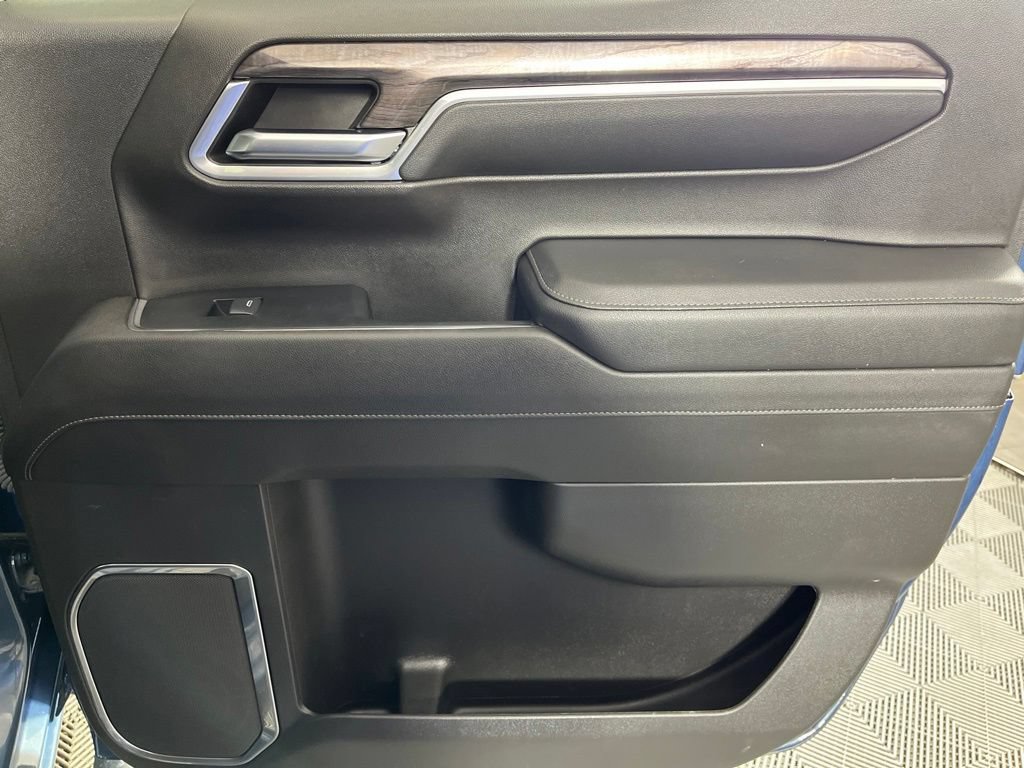 Used 2024 Chevrolet Silverado 1500 LTZ w/ LPO, Dark Essentials Package AWD/4WD image 19
