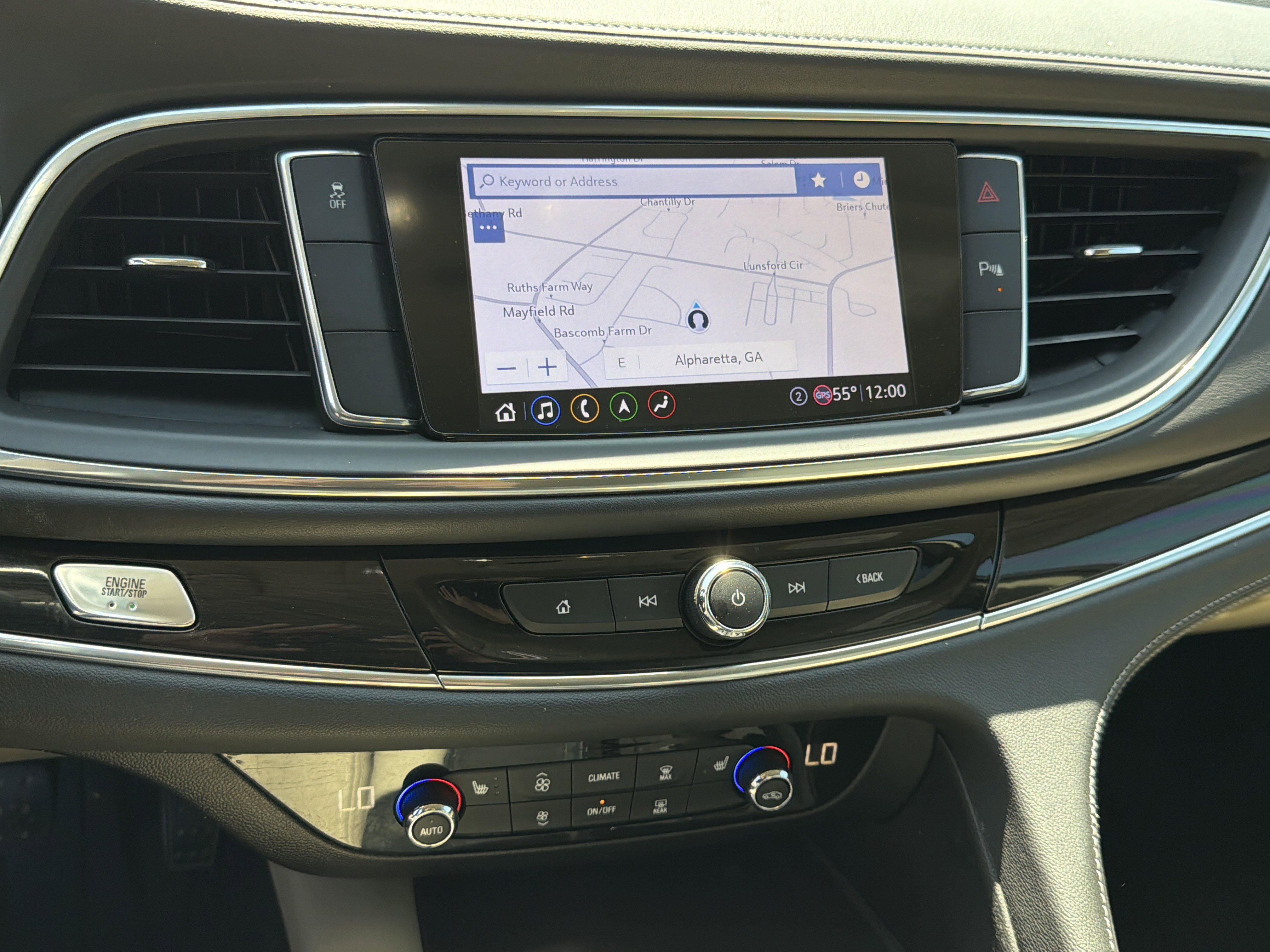 Used 2020 Buick Enclave Essence w/ Sound and Sites Package image 29