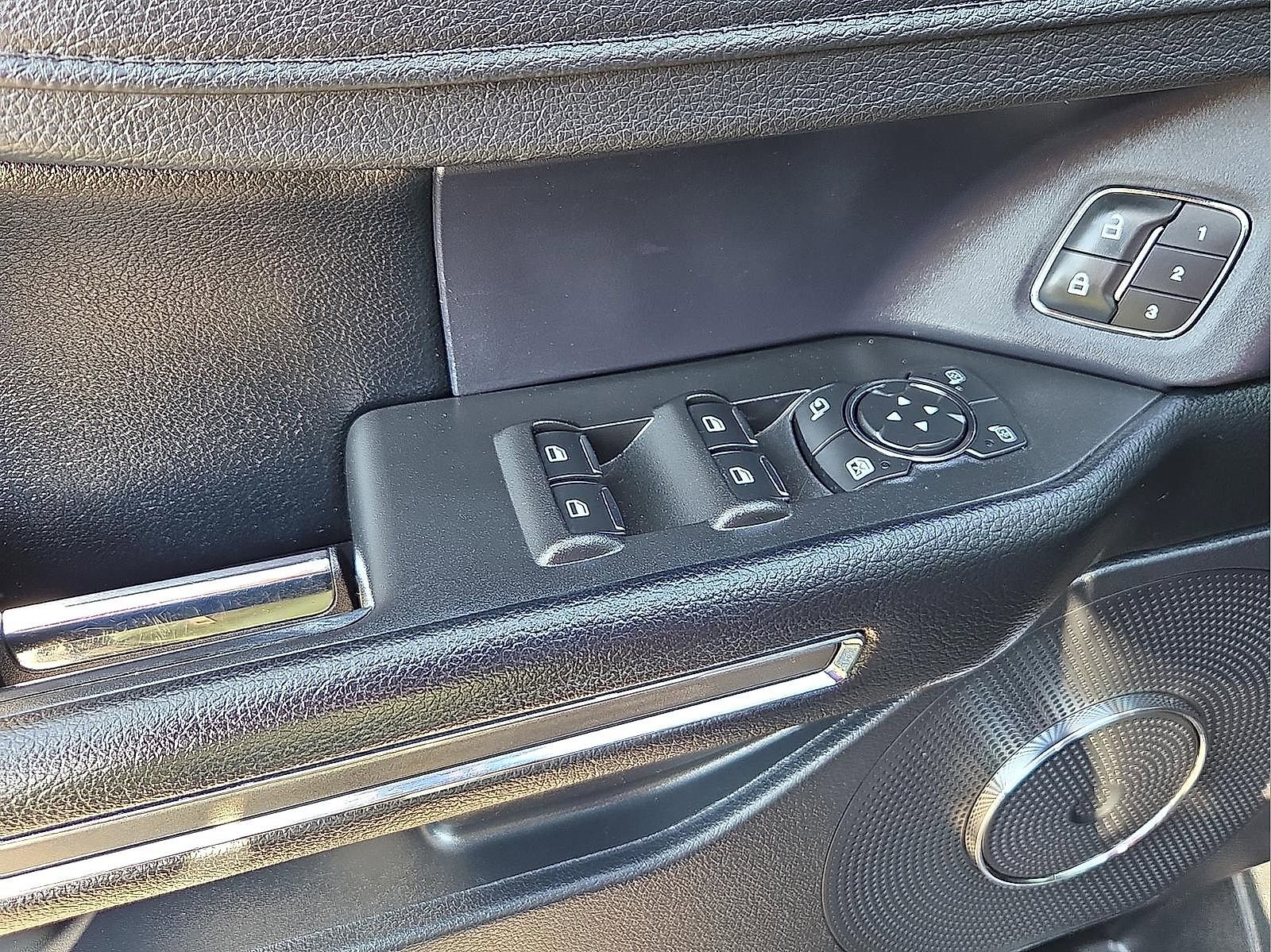 Used 2021 Ford Expedition Max XLT image 14