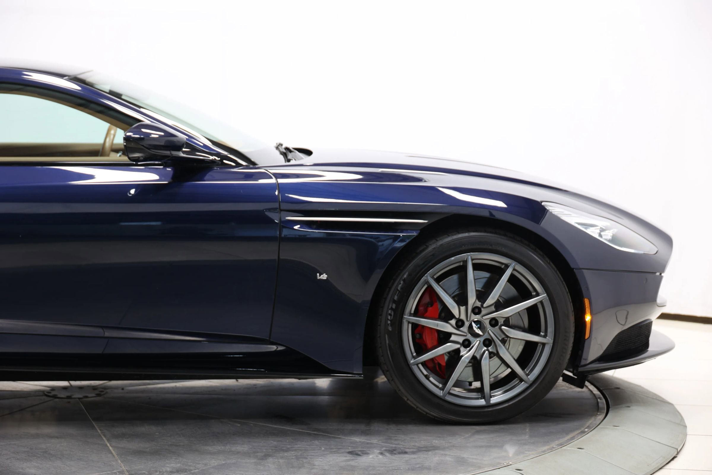 Used 2017 Aston Martin DB11 V12 image 63