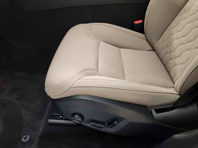 New 2026 Volvo XC60 B5 Plus w/ Protection Package Premier image 24