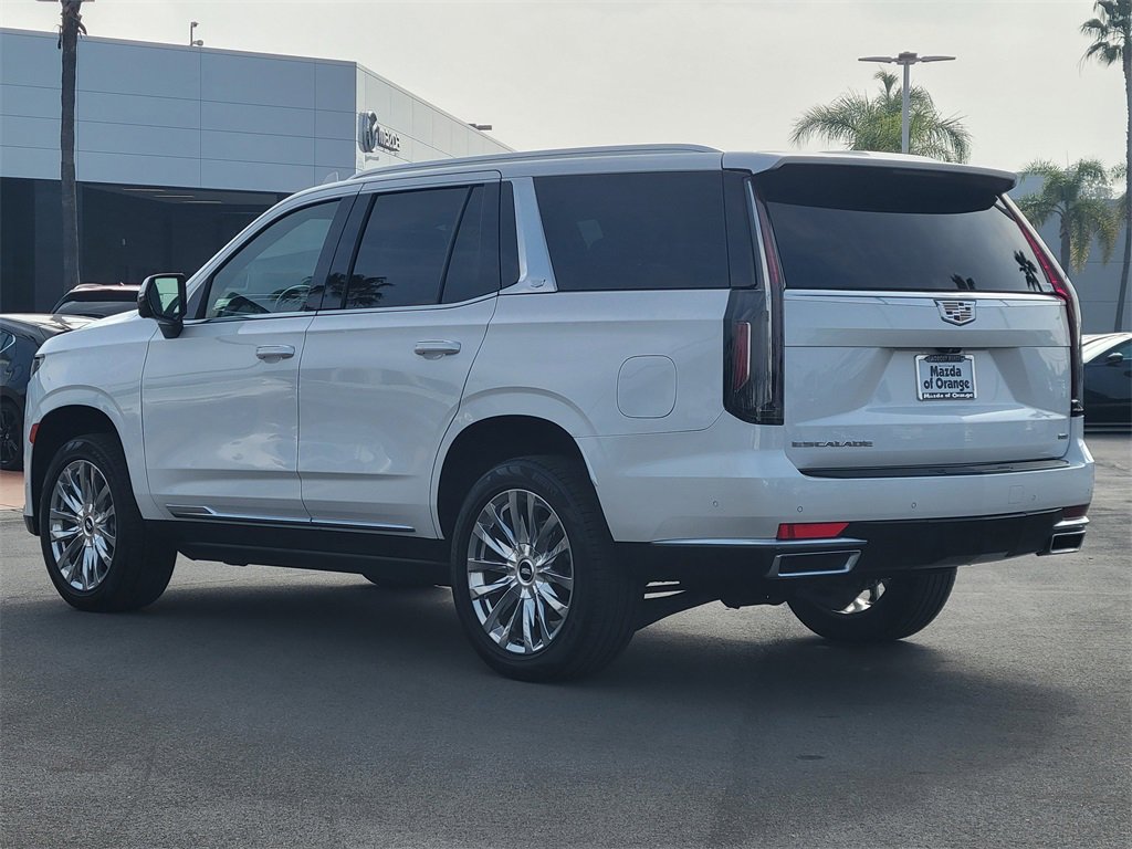 Used 2021 Cadillac Escalade Premium Luxury w/ LPO, Illumination Package image 2