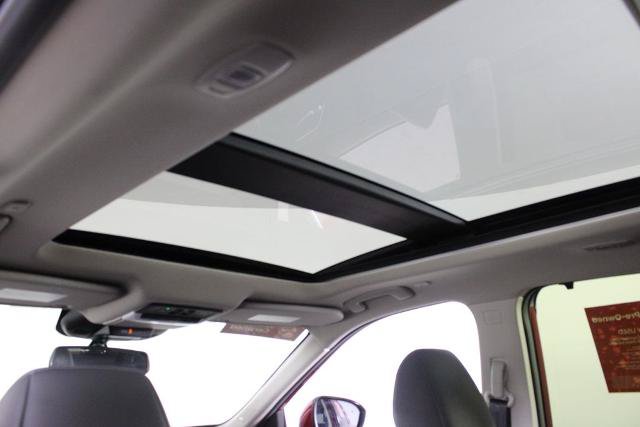 Certified 2023 Nissan Rogue Platinum w/ Platinum Premium Package FWD image 24