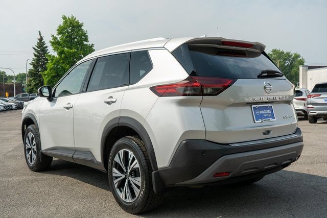 Used 2021 Nissan Rogue SV w/ Premium Package AWD/4WD image 8