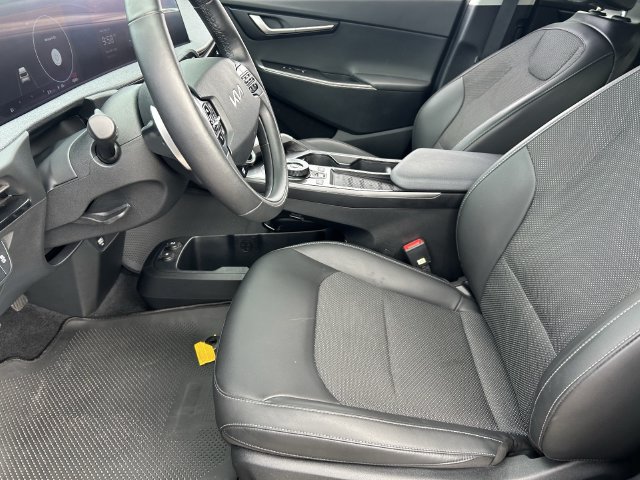 Used 2024 Kia EV6 Light AWD/4WD image 20