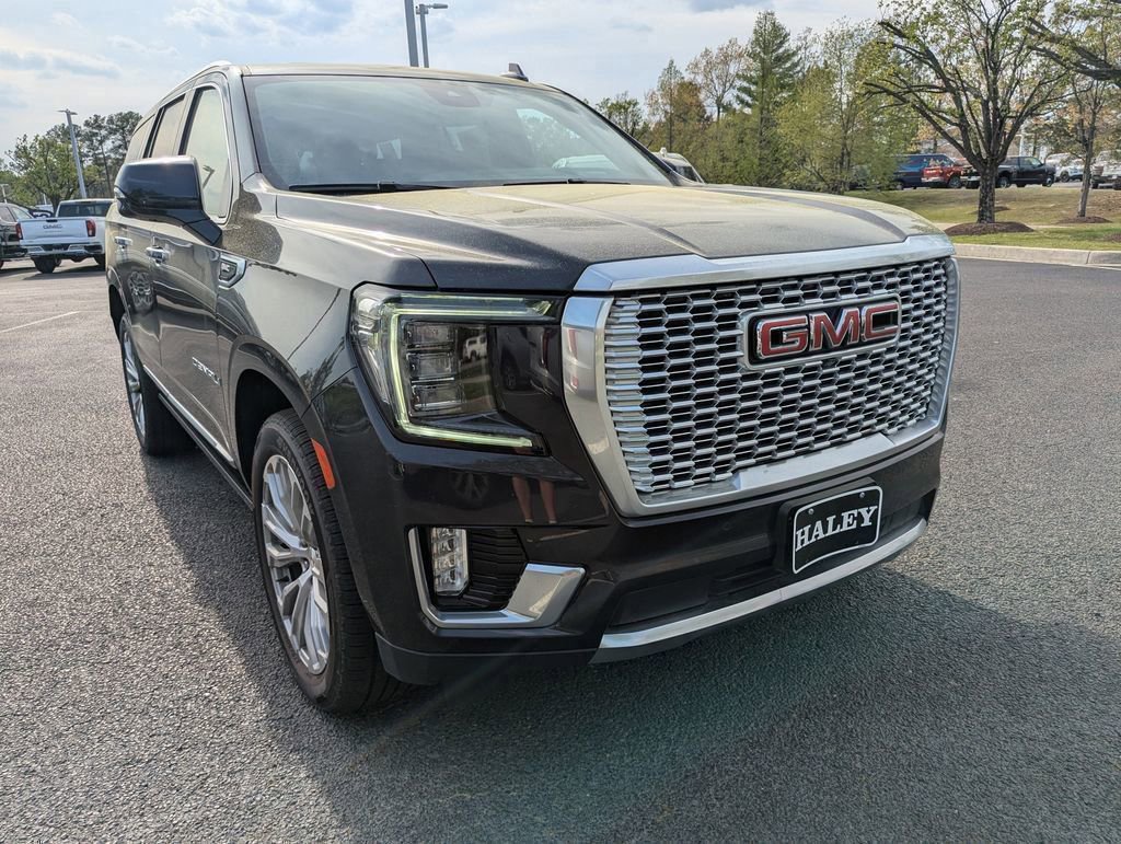 Used 2023 GMC Yukon Denali AWD/4WD image 2