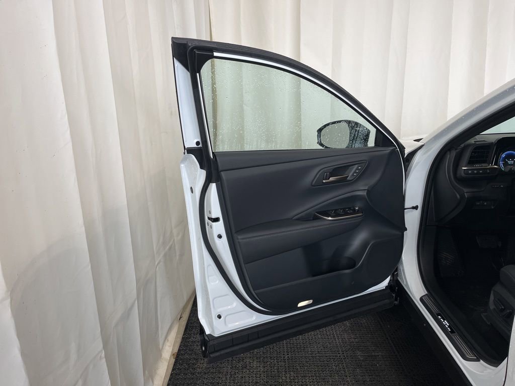 New 2026 Toyota Crown Signia image 17