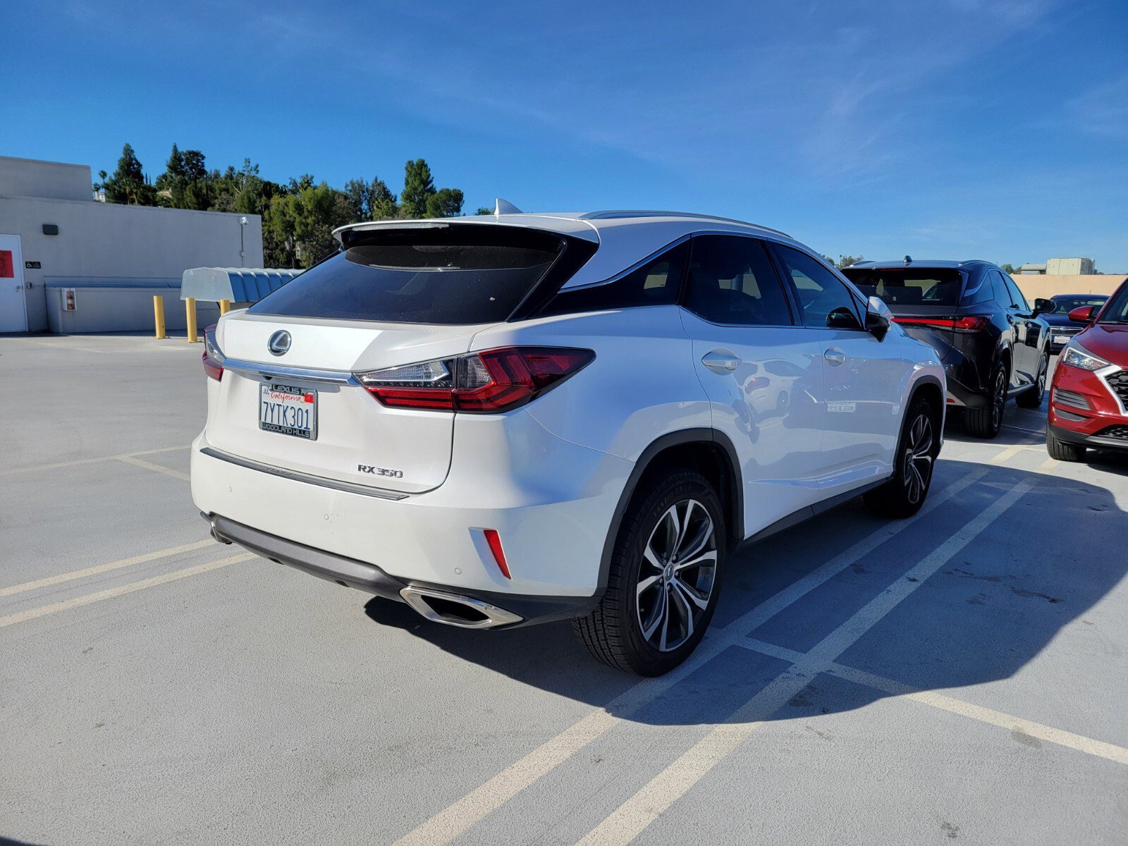 Used 2017 Lexus RX 350 FWD w/ Premium Package image 4
