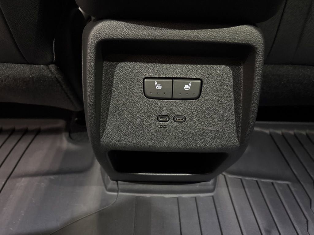 New 2026 Chevrolet Equinox EV LT w/ Convenience Package II AWD/4WD image 30