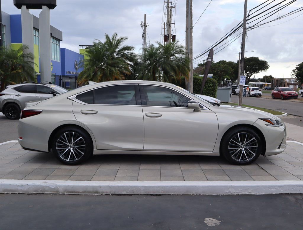 Used 2022 Lexus ES 350 w/ Premium Package image 4
