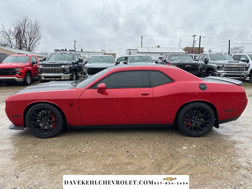 Used 2016 Dodge Challenger SRT Hellcat image 2