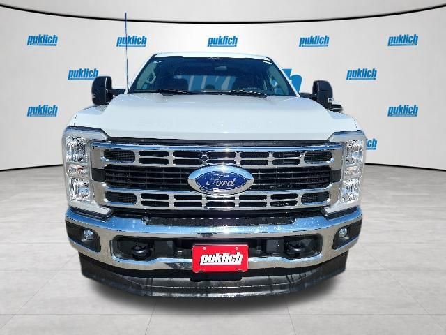 Used 2024 Ford F350 XLT AWD/4WD image 2