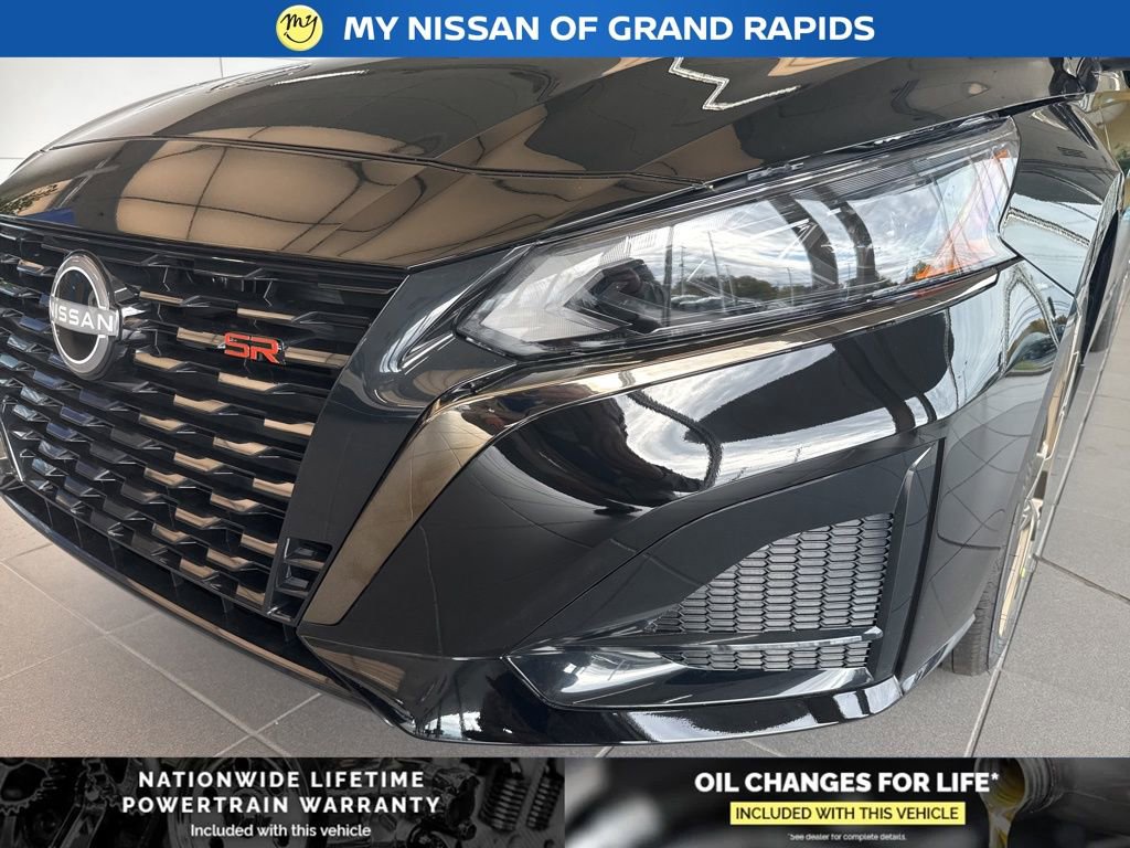 New 2025 Nissan Altima 2.5 SR image 7