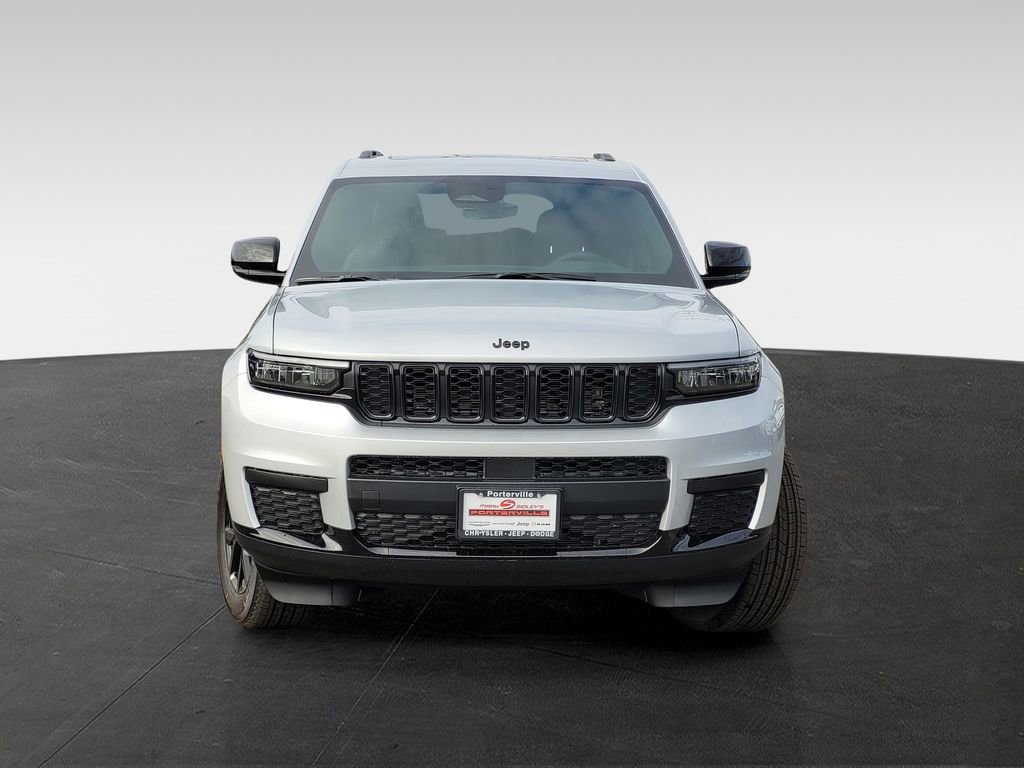 New 2025 Jeep Grand Cherokee L Altitude AWD/4WD image 2