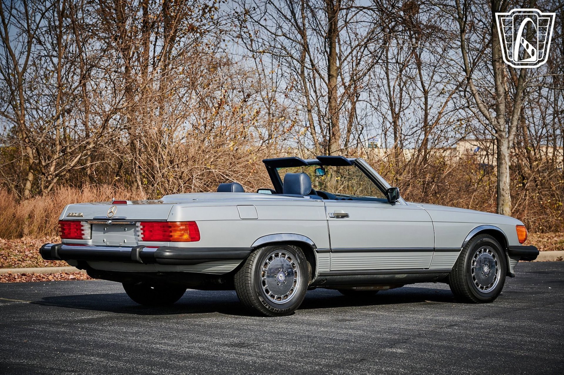 Used 1988 Mercedes-Benz 560 SL image 15