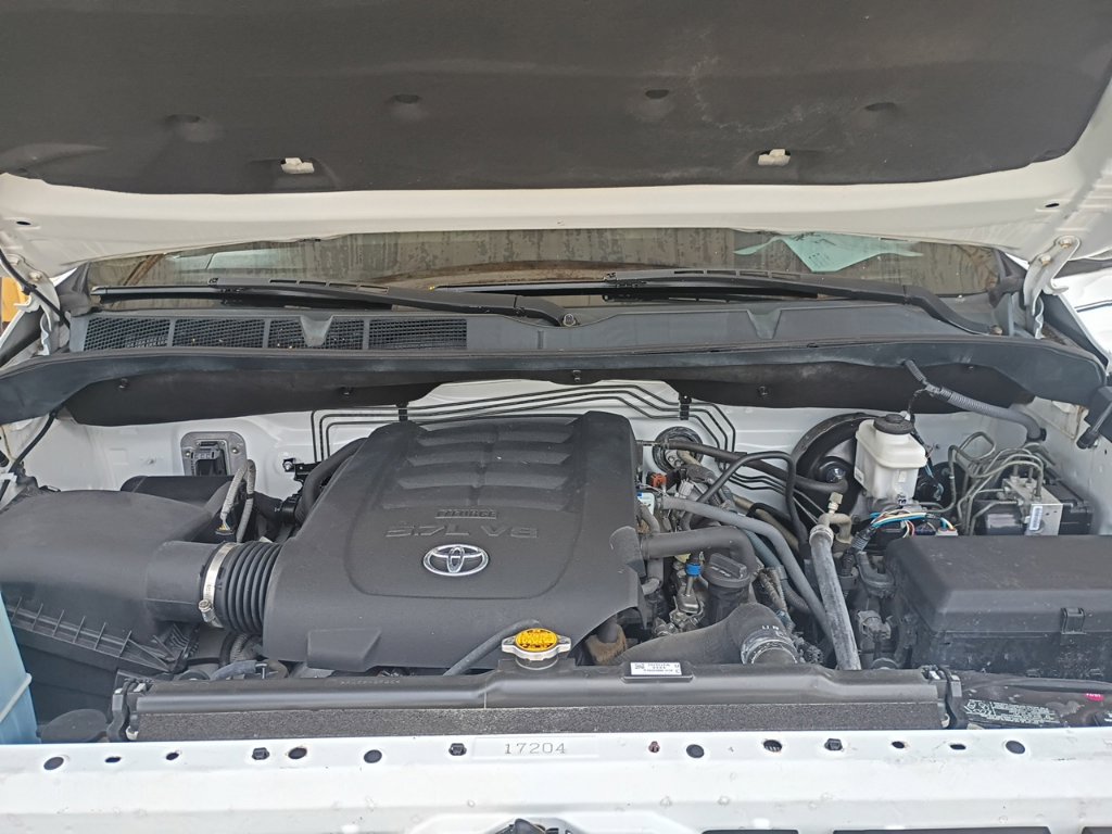 Used 2016 Toyota Tundra SR5 w/ SR5 Upgrade Package RWD image 32