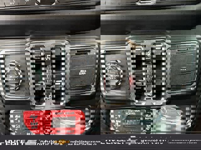Used 2023 Jeep Gladiator Rubicon w/ LED Lighting Group AWD/4WD image 20