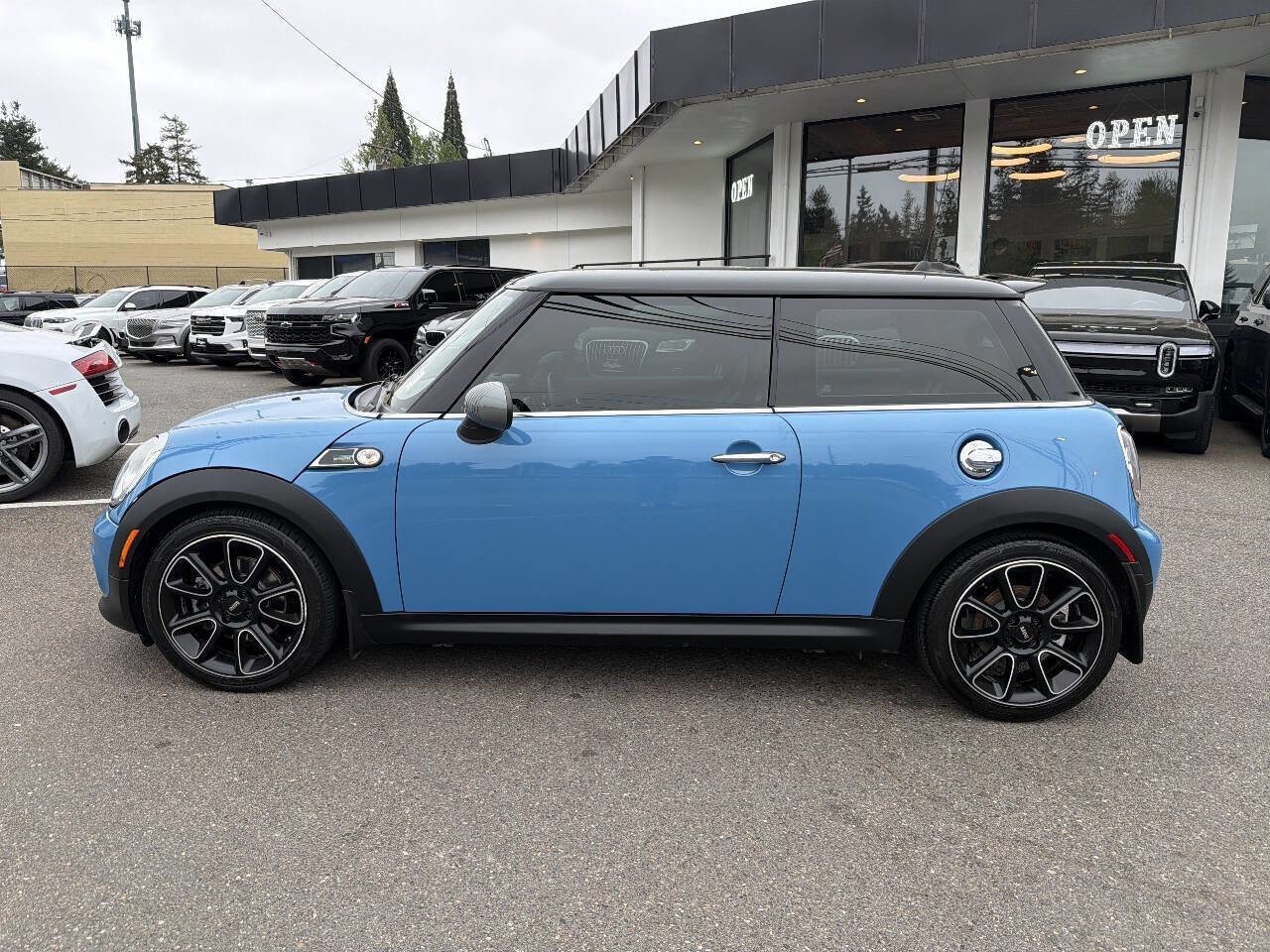 Used 2012 MINI Cooper Hardtop FWD image 2