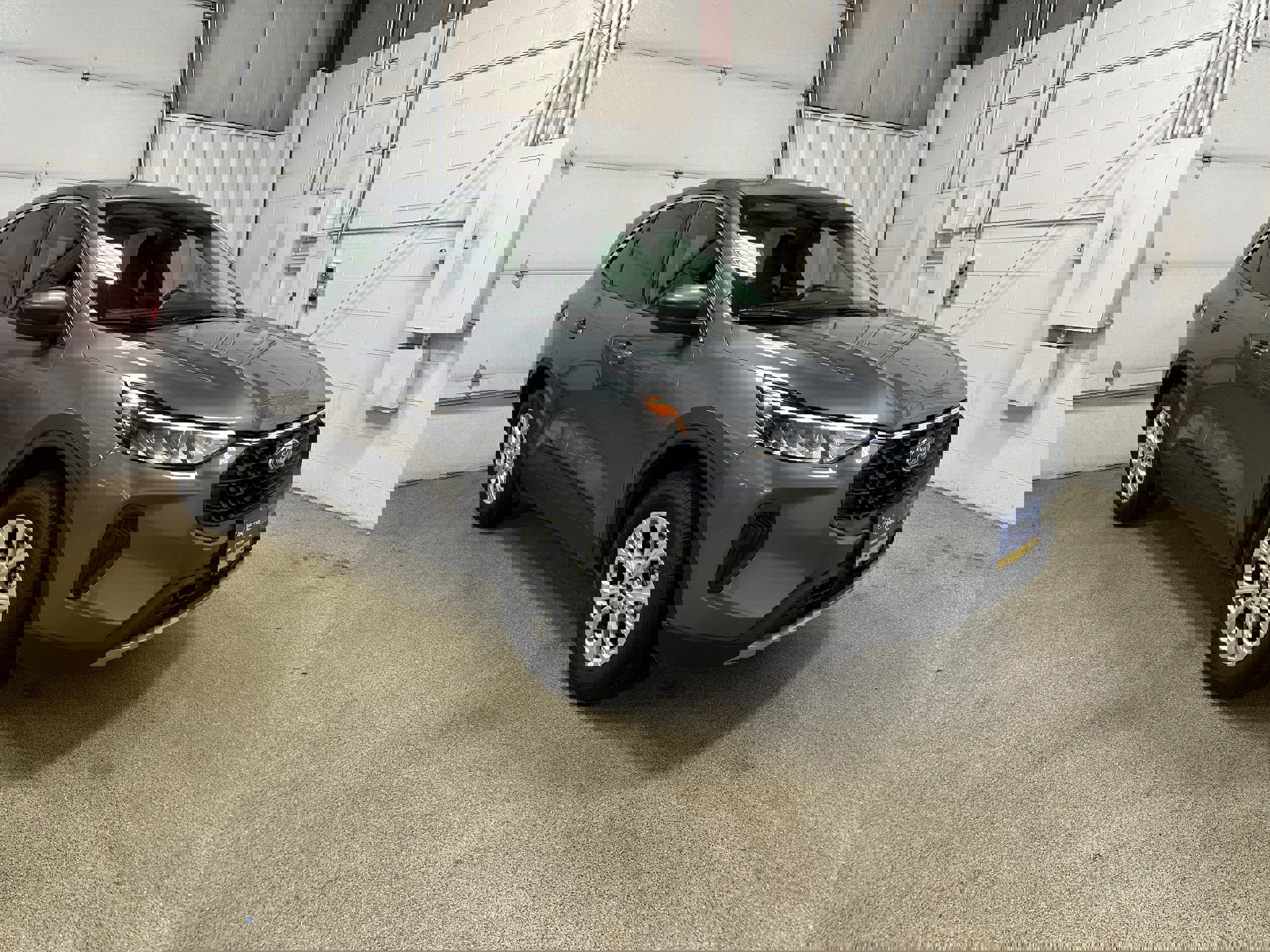 Certified 2024 Ford Escape Active image 3