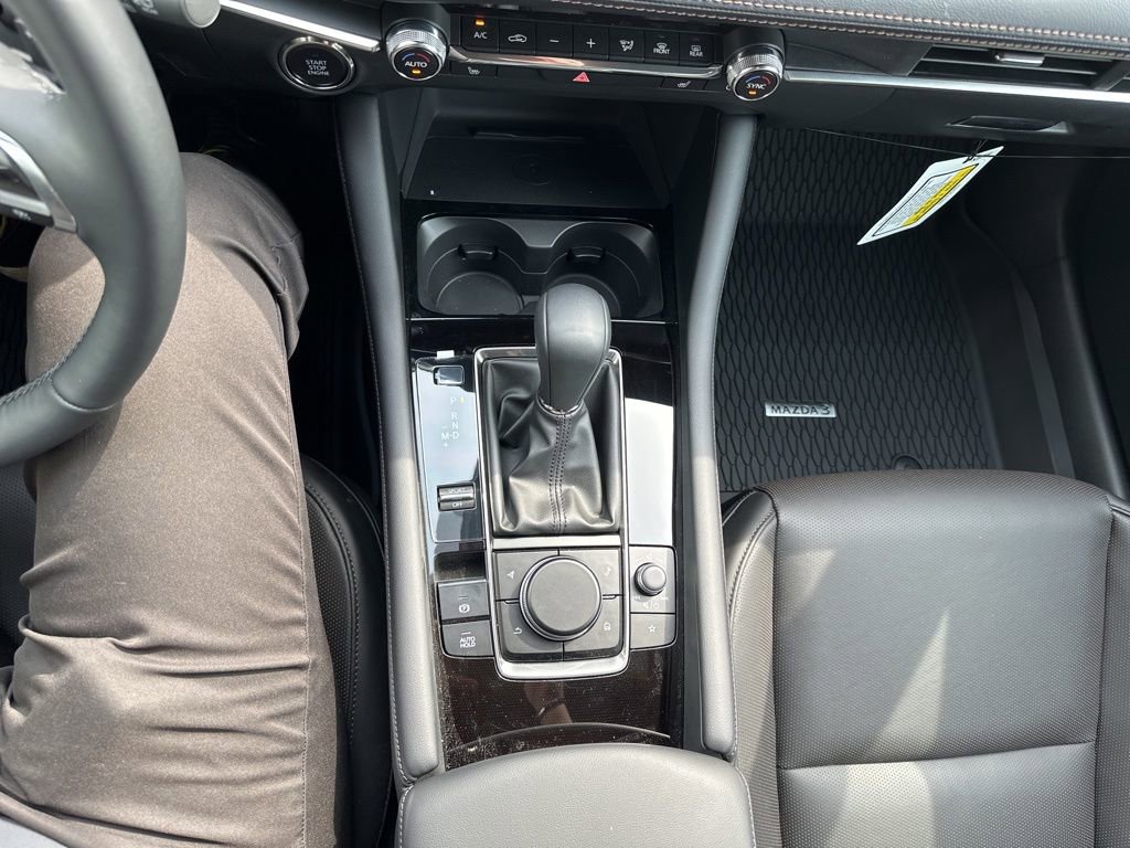 New 2026 MAZDA MAZDA3 Hatchback w/Premium Plus Pkg image 47