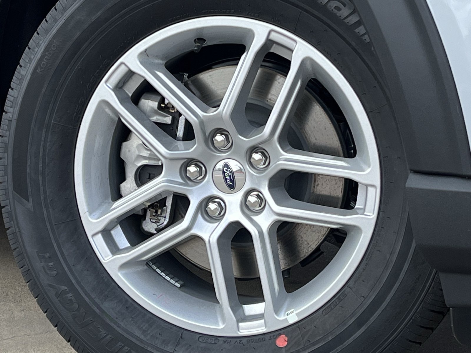 New 2026 Ford Explorer Active w/ Active Comfort Package RWD image 25